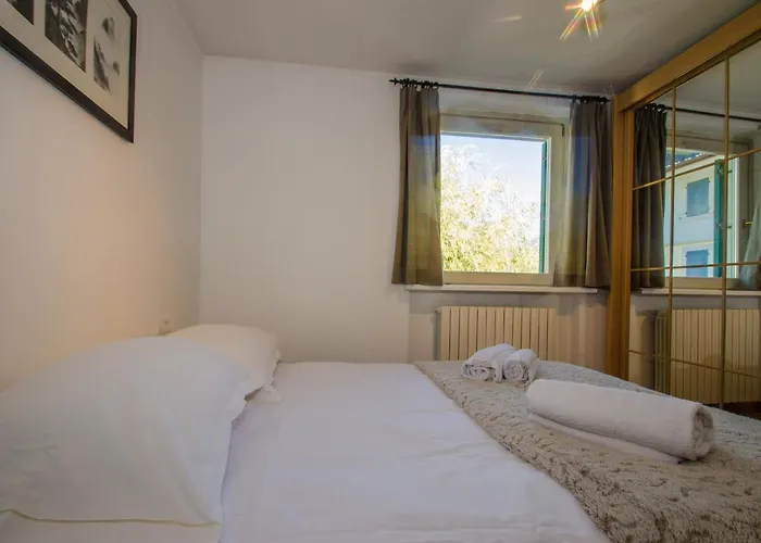 Appartement Calme Au Centre Avec Terrasse, Wifi, Parking - Fr-1-343-198