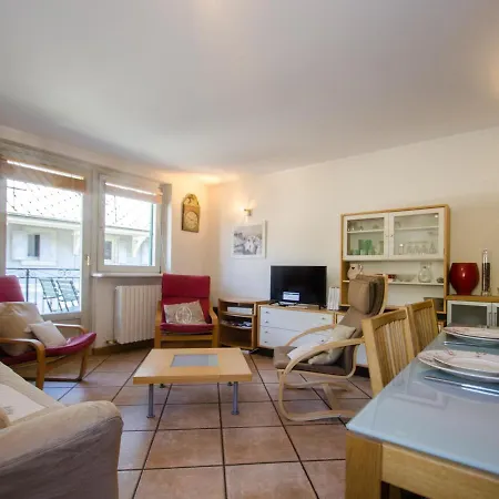 Apartment Calme Au Centre Avec Terrasse, Wifi, Parking - Fr-1-343-198
